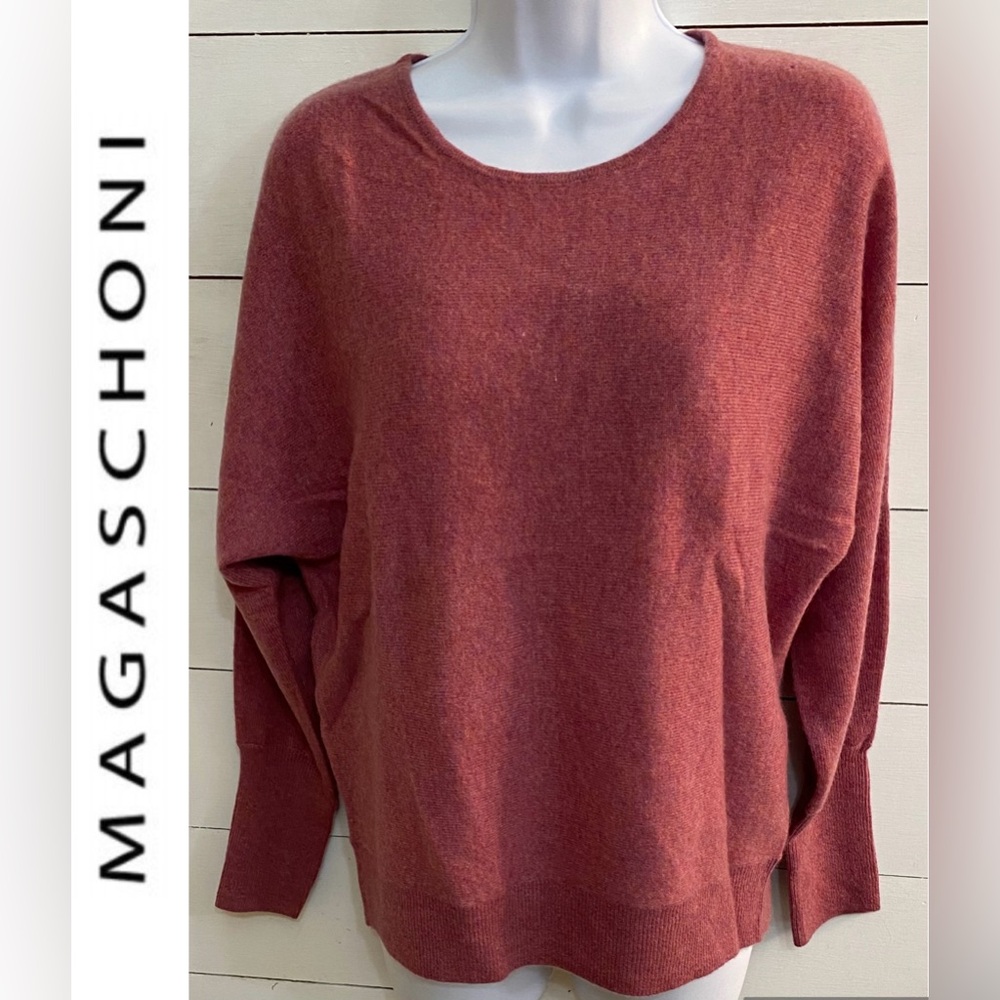 Magaschoni Women’s Size Medium Dusty Rose 100% Cashmere Crew Neck Sweater